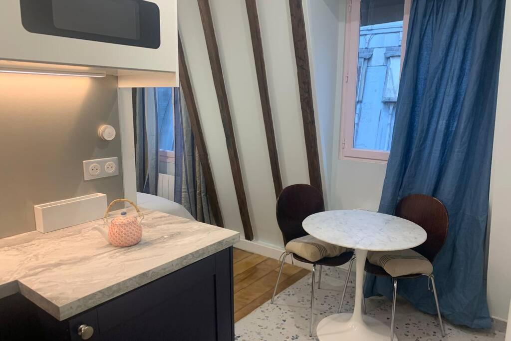 Paris 4 Le Marais Hotel De Ville Lift C A المظهر الخارجي الصورة